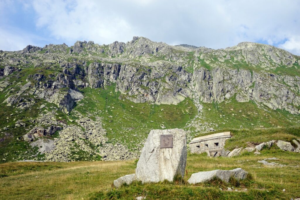 Picture of a typical Switzerland mountain fortress with visible embrasures.