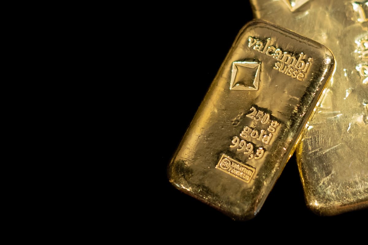 Picture of a Valcambi 250 g gold bar